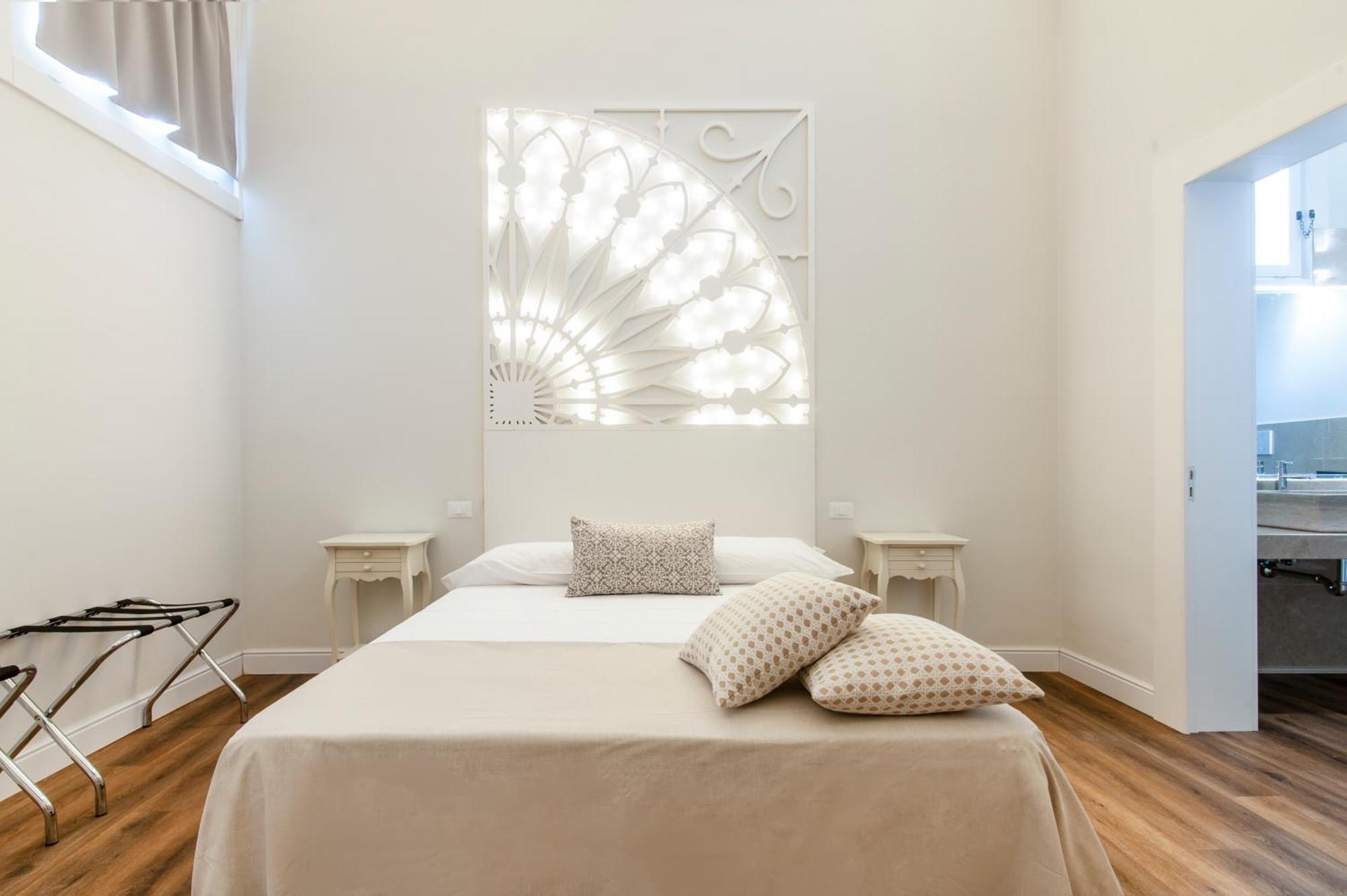 Vittoria Luxury House Bed & Breakfast Lecce Exterior photo