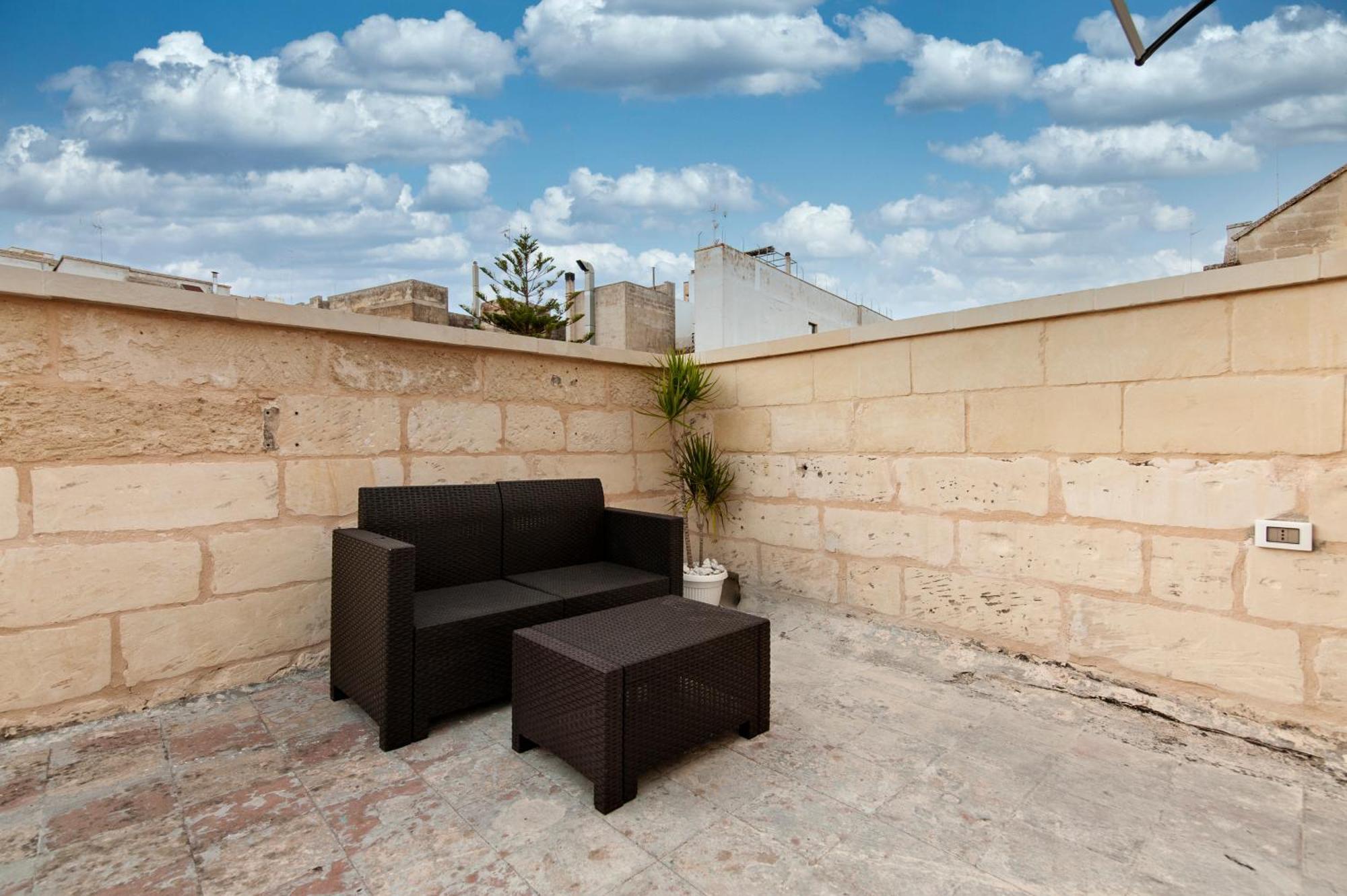 Vittoria Luxury House Bed & Breakfast Lecce Exterior photo