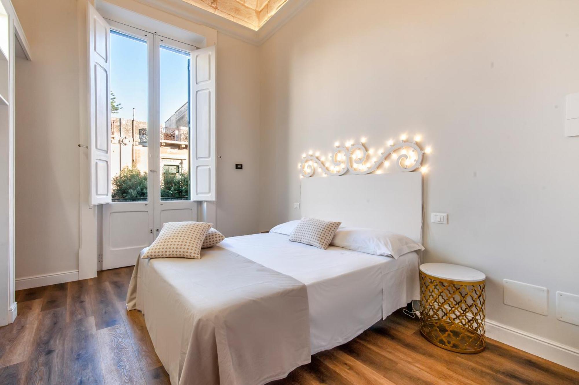 Vittoria Luxury House Bed & Breakfast Lecce Exterior photo